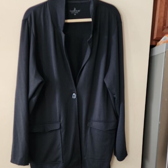 Chadwicks Black Blazer with Notched Lapels and Oversized Fit - Picture 1 of 4